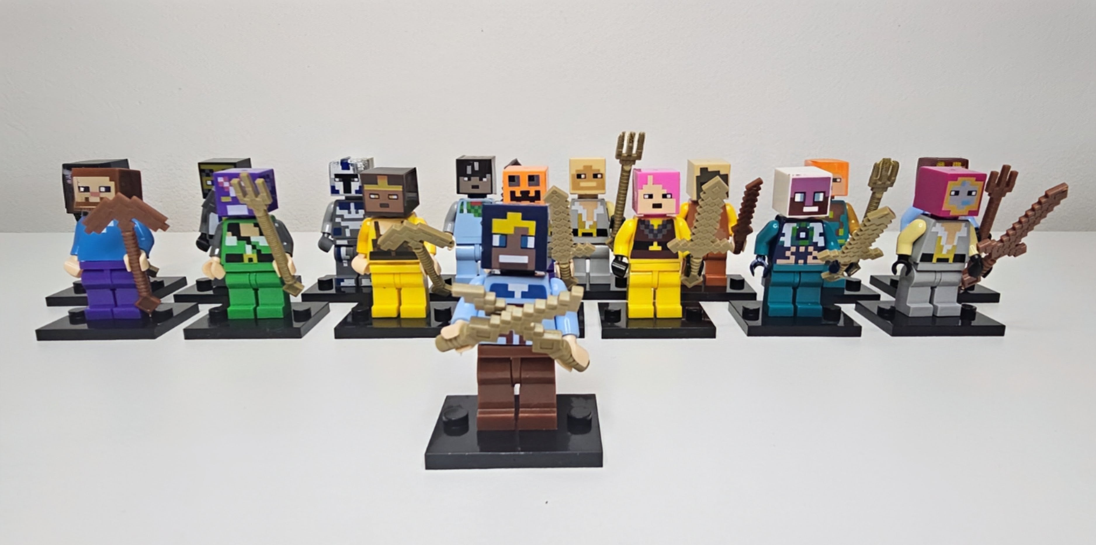 🟩 My World Block Figure Set | 16-Piece Adventure Character Toy Set